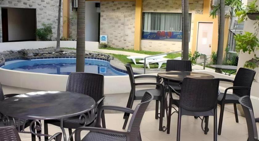 Vacation Hotel Cebu Exterior foto